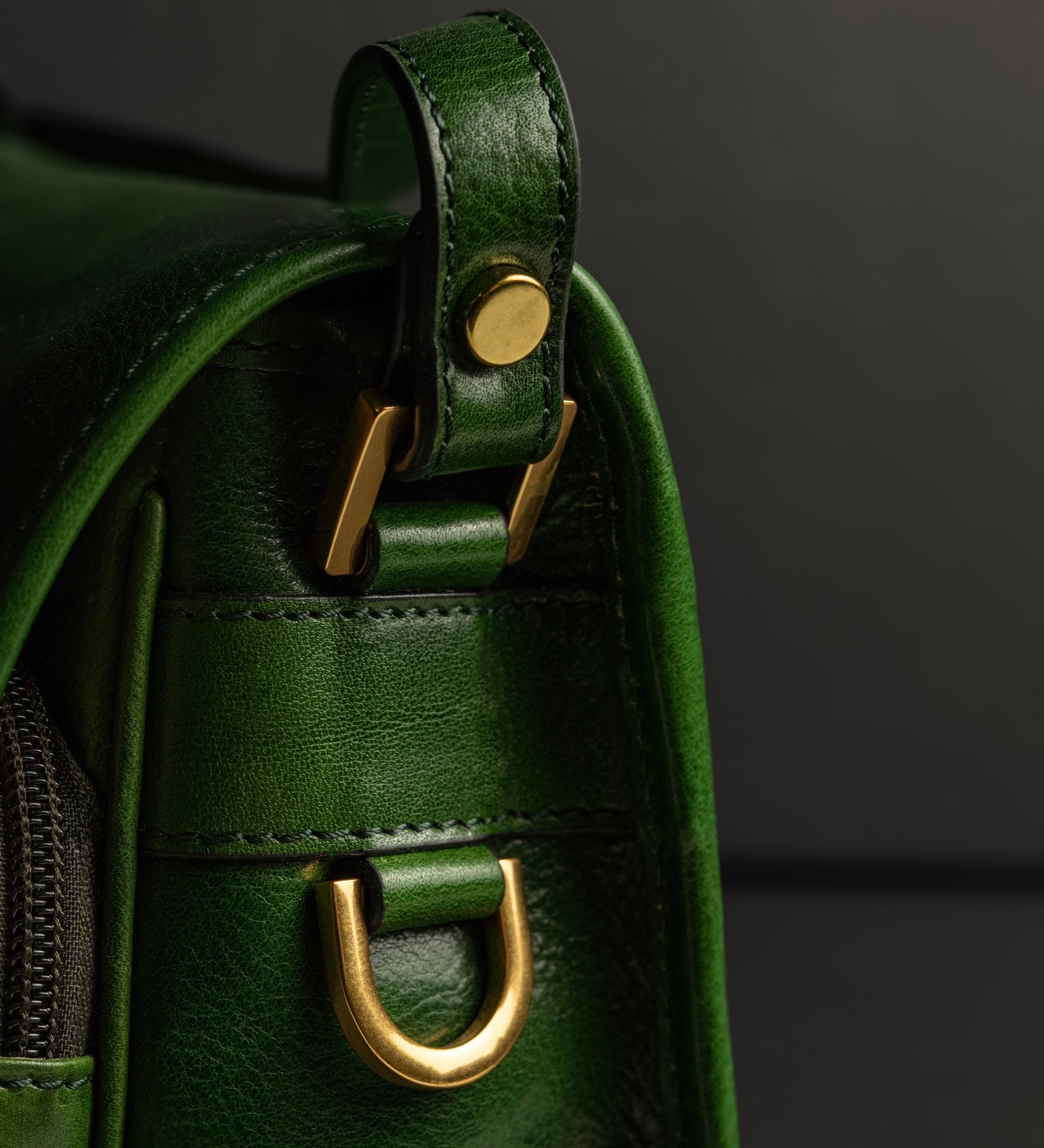 Saddle bag i läder för dam - Women In Love