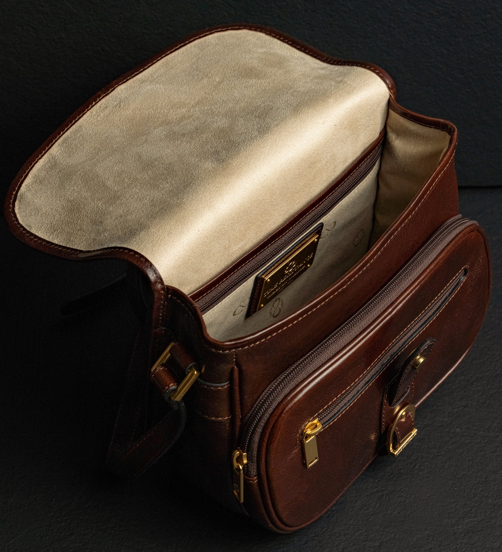 Saddle bag i läder för dam - Women In Love