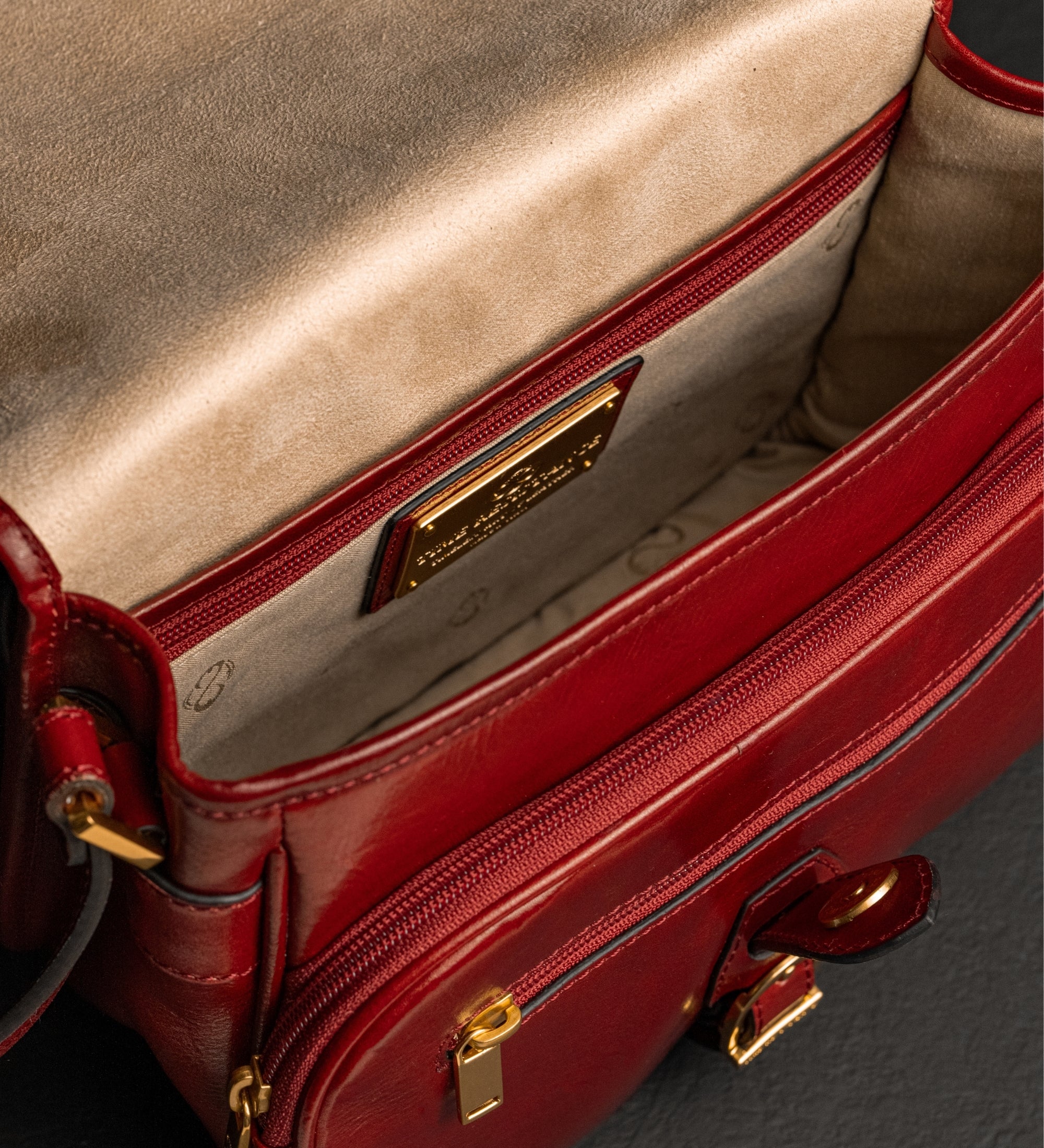Saddle bag i läder för dam - Women In Love